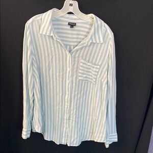 Torrid blouse Button-Up Shirt